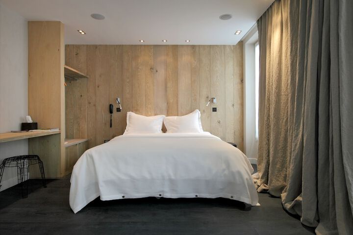 Room 19 of 116