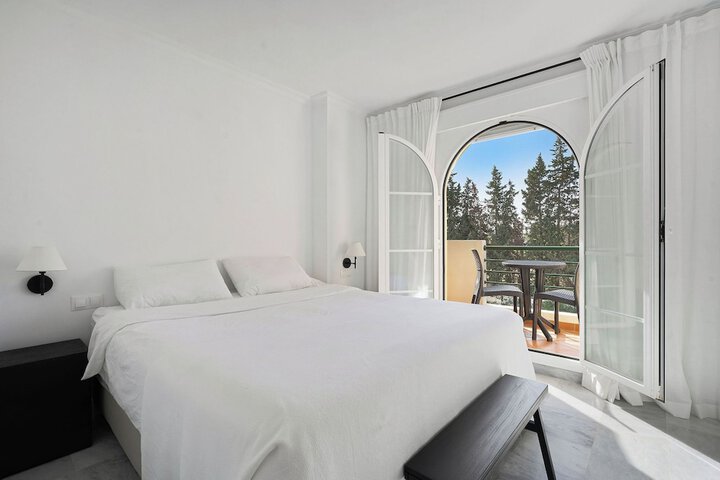 Room 7 of 25