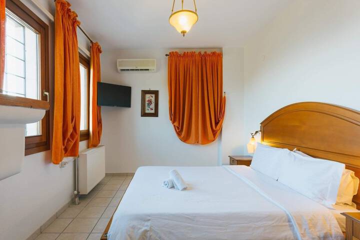 Room 27 of 46