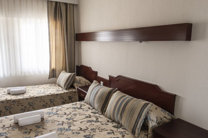 Room 22 of 48