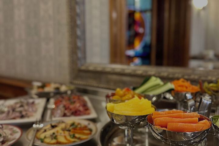 Dining 57 of 75