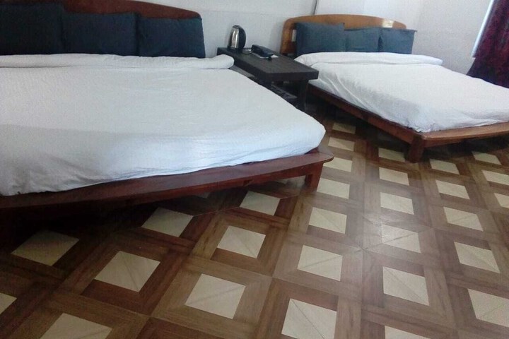 Room 5 of 24