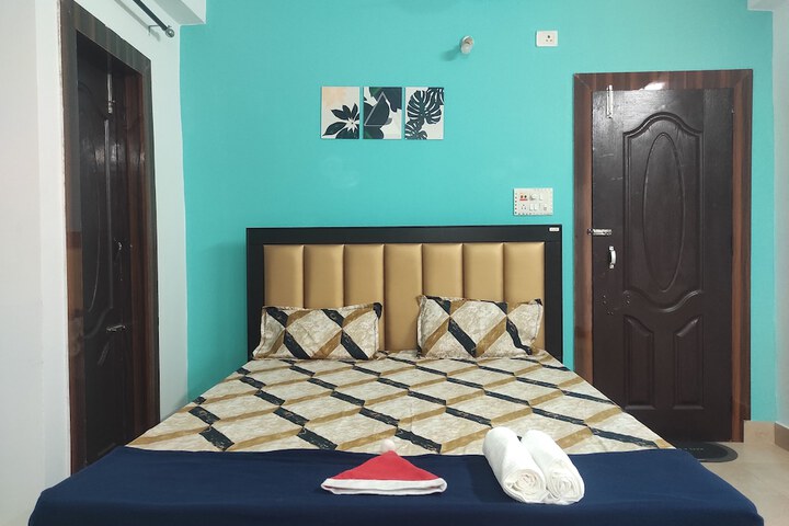 Room 9 of 56