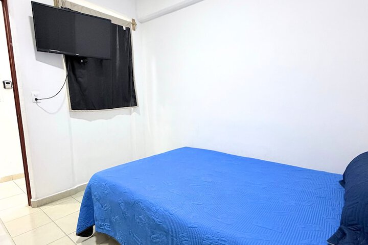Room 12 of 32