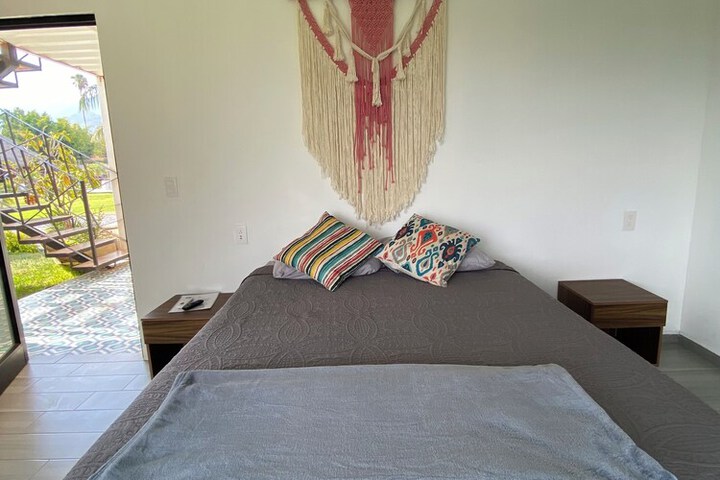 Room 12 of 48