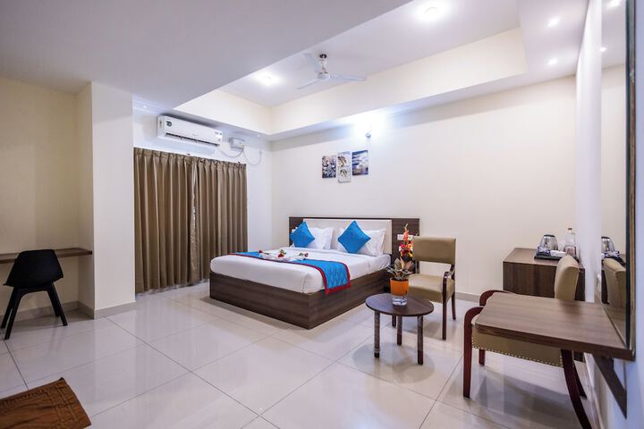 Room 16 of 35