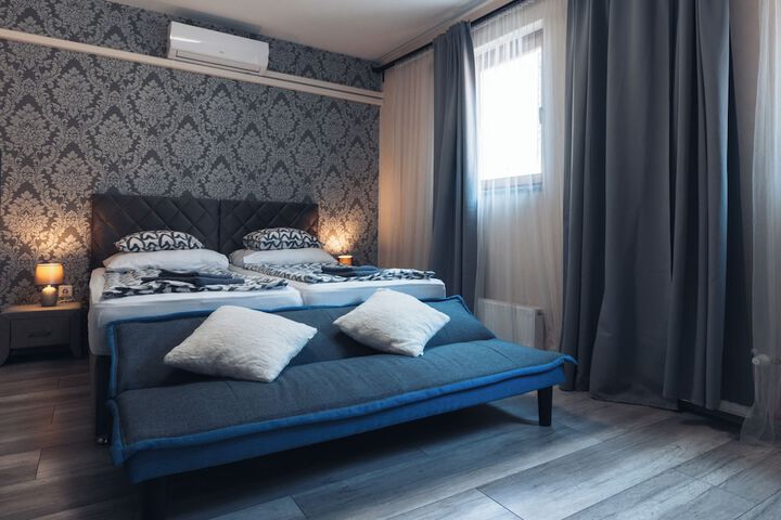 Room 41 of 94