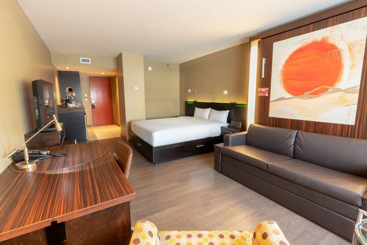Room 13 of 62