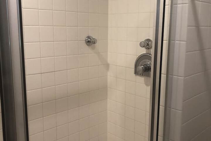 Room 15 of 60
