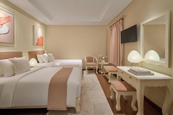 Room 13 of 50