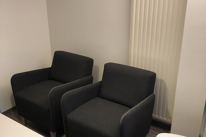 Room 28 of 112