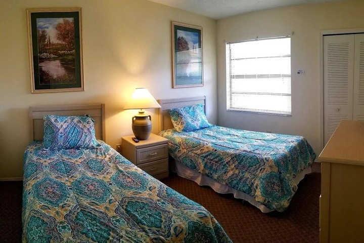 Room 2 of 12