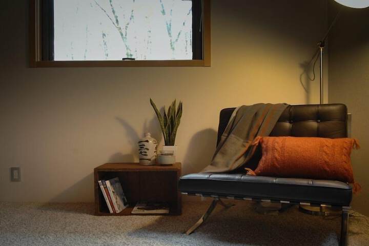 Room 28 of 47