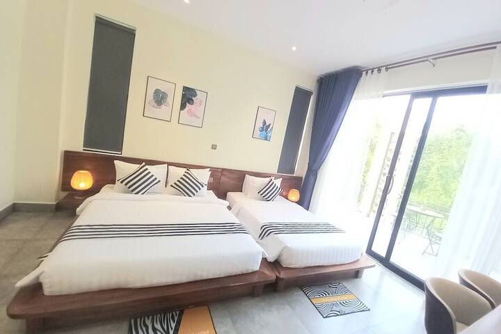 Room 47 of 161
