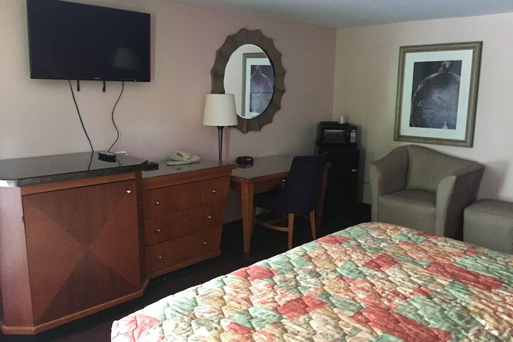 Room 5 of 34