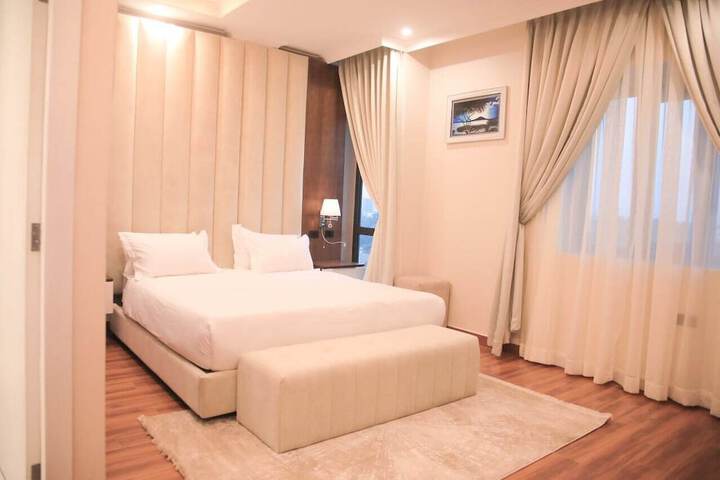 Room 13 of 31