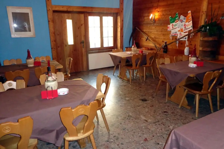 restaurant