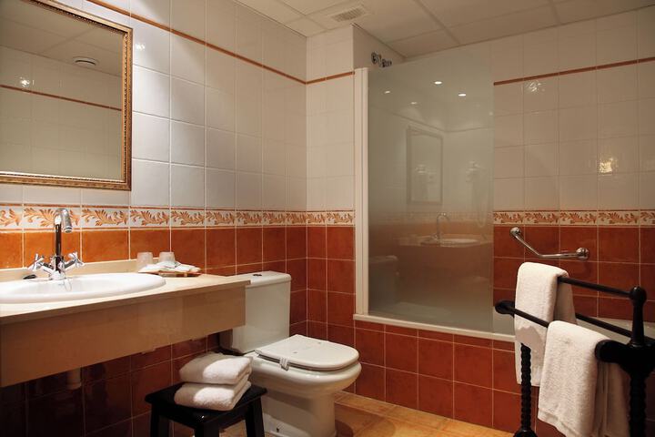 Clean Restrooms
