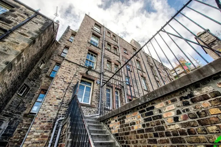 Image of Ultimate Location! Royal Mile 1-bed