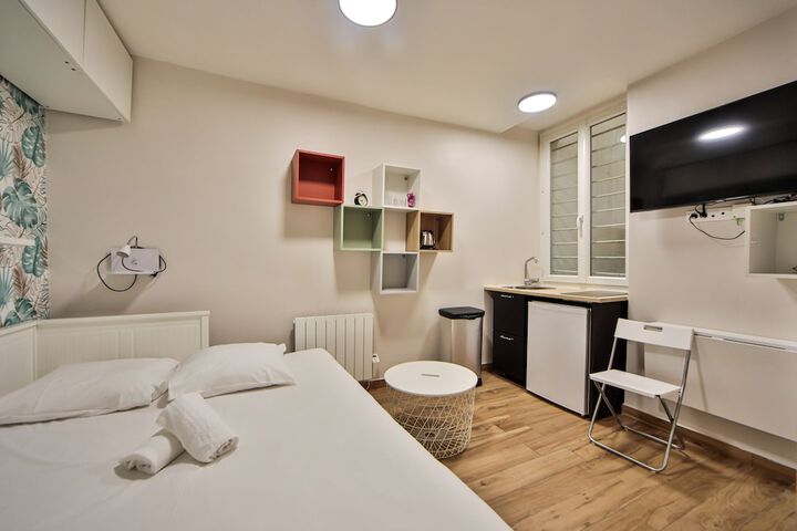 Room 2 of 26