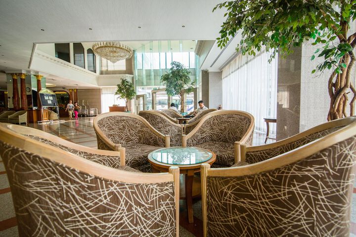 Hotel Lobby