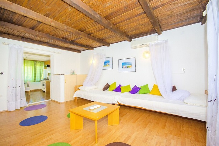 Room 2 of 12