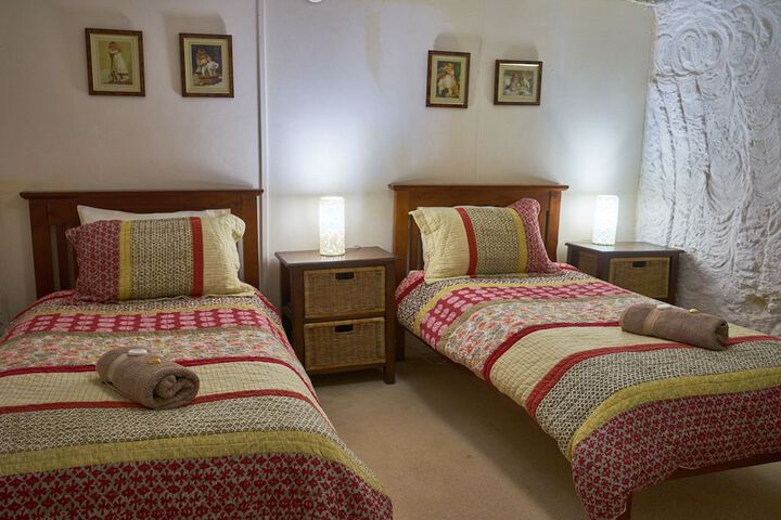 Room 4 of 34