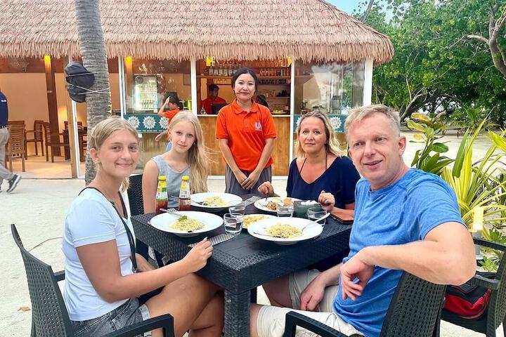 Dining 63 of 101
