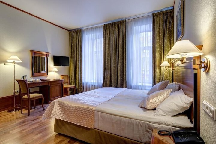 Room 15 of 39