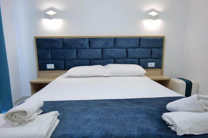 Room 22 of 50