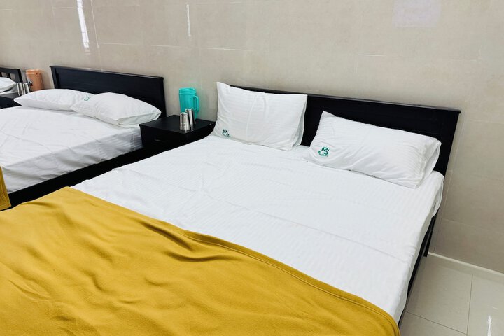 Room 2 of 5