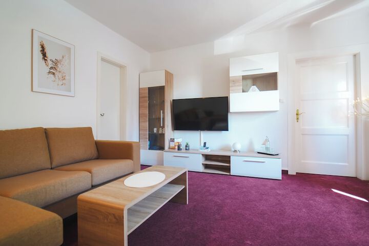 Room 14 of 36