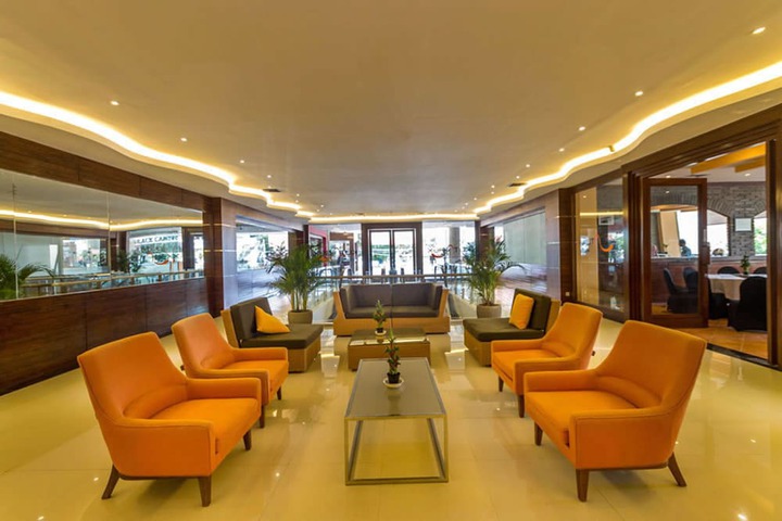 Hotel Interior 4 of 48