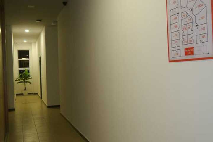 Ballroom/Hall 28 of 30
