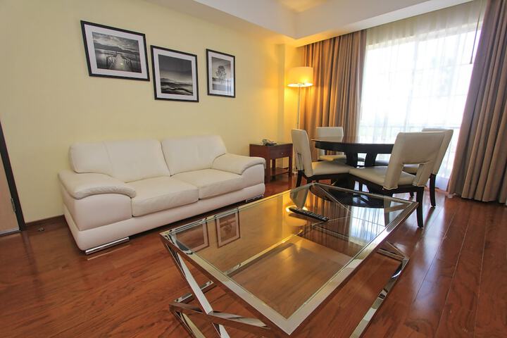 Room 53 of 150