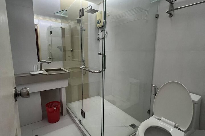 Clean Restrooms