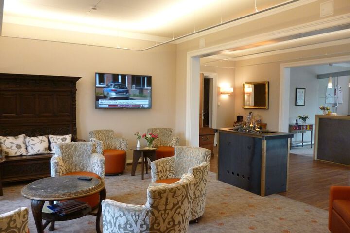 Lobby Entry