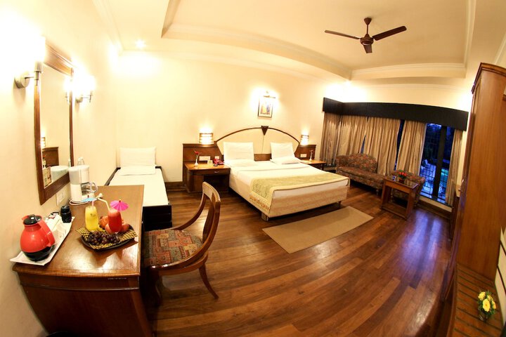 Room 10 of 45