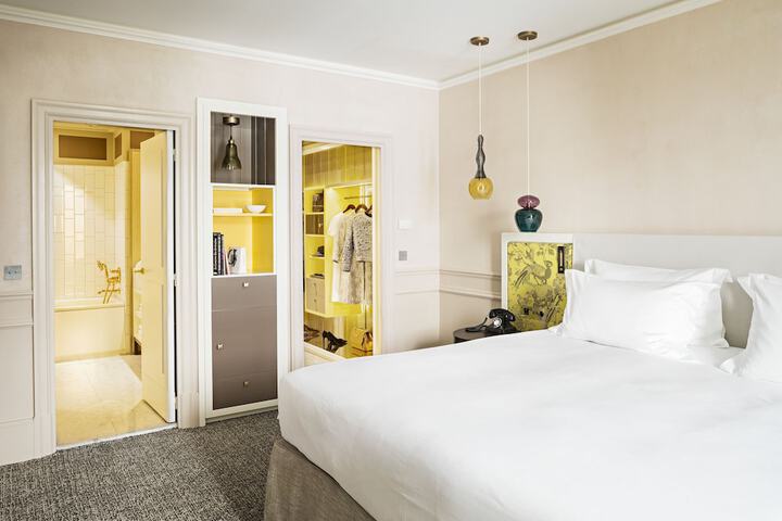 Room 28 of 139