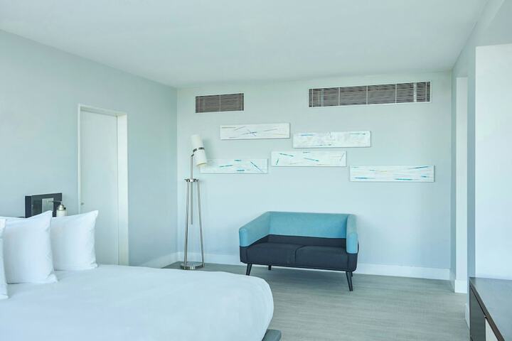 Room 37 of 108