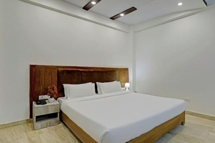 Room 16 of 23