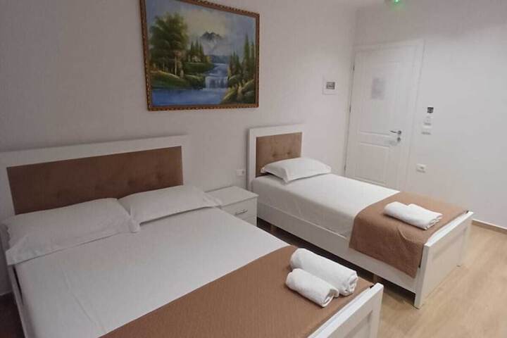 Room 43 of 65