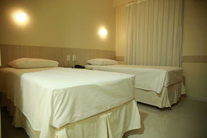Room 10 of 25