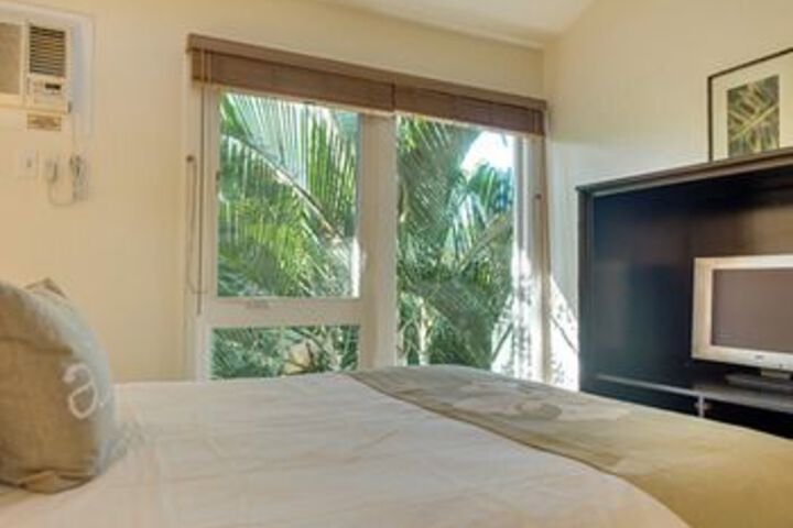 Room 10 of 22