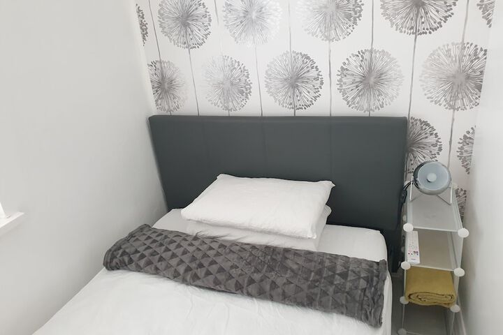 Room 12 of 46