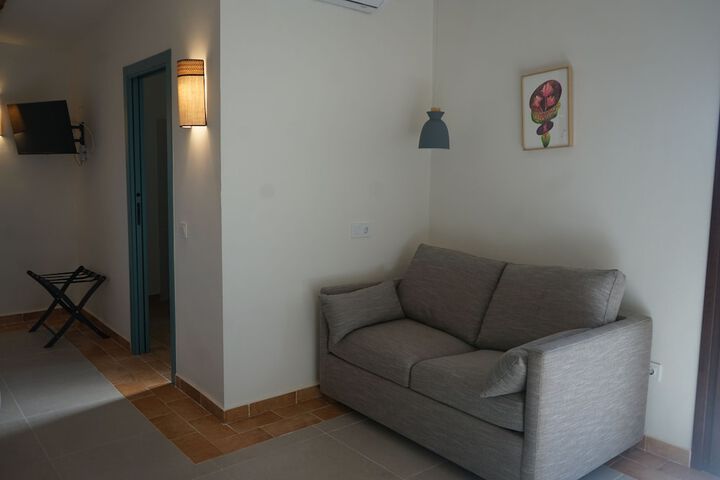 Room 12 of 42