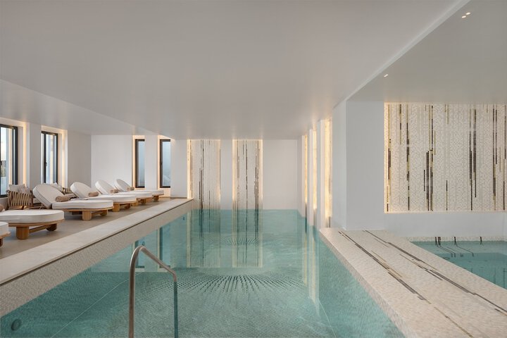 Pool 64 of 90
