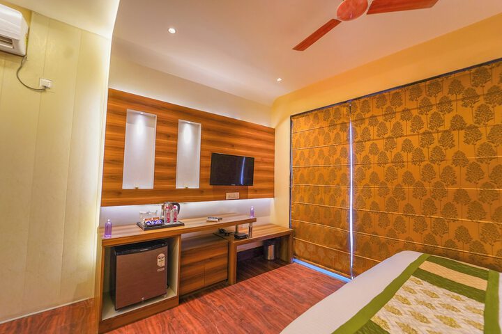 Room 21 of 49