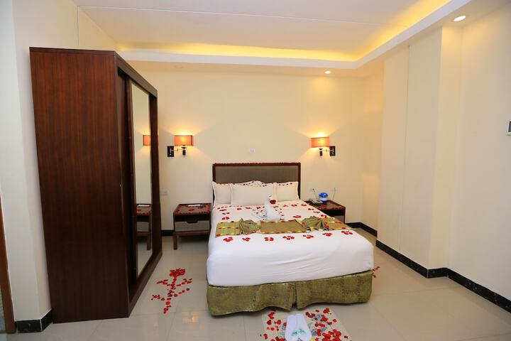 Room 42 of 116