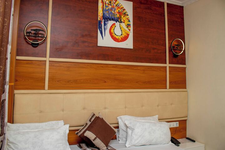 Room 15 of 55